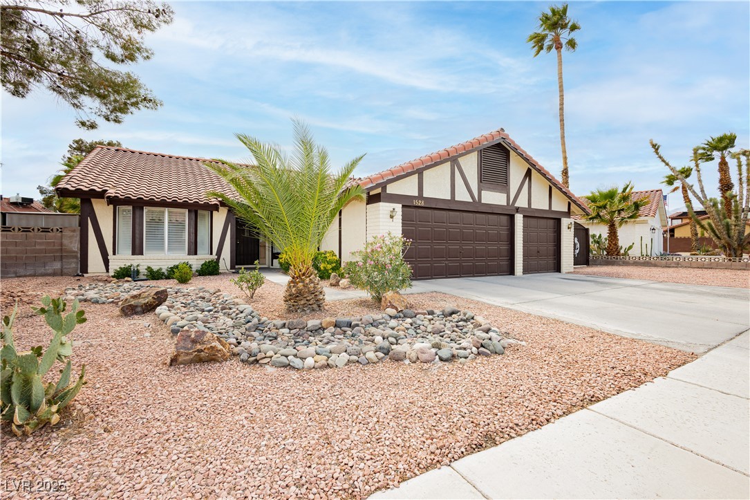 Las Vegas, Nevada 89117, United States, 3 Bedrooms Bedrooms, ,2 BathroomsBathrooms,Residential,Active,124324 Las Vegas, Nevada 89117, United States, 3 Bedrooms Bedrooms, ,2 BathroomsBathrooms,Residential,Active,124324