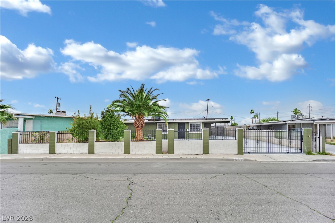 1724 Palora Avenue
