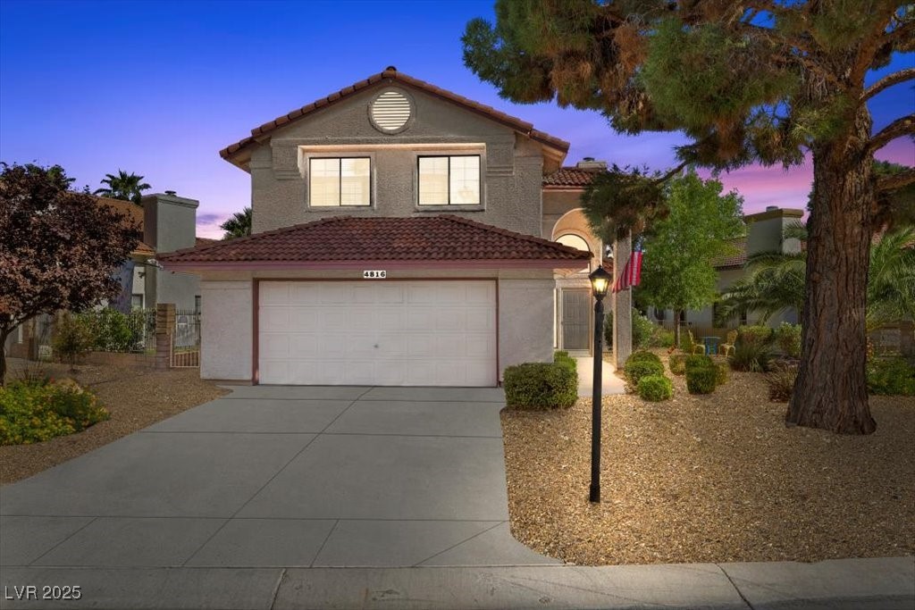 4816 Fiesta Lakes Street