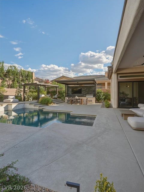 Tiny photo for 4 El Macero Court, Henderson, NV 89052 (MLS # 2800887)