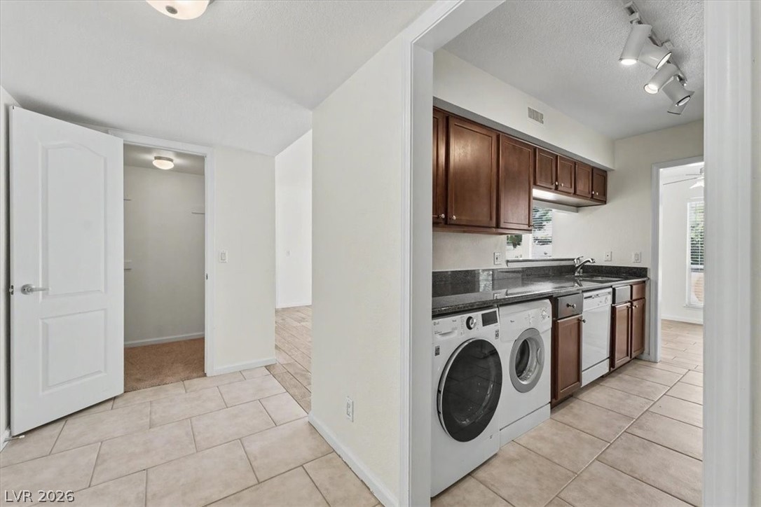 618 Oakmont Avenue 2303