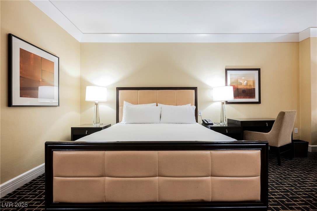 2000 N Fashion Show Drive 1623