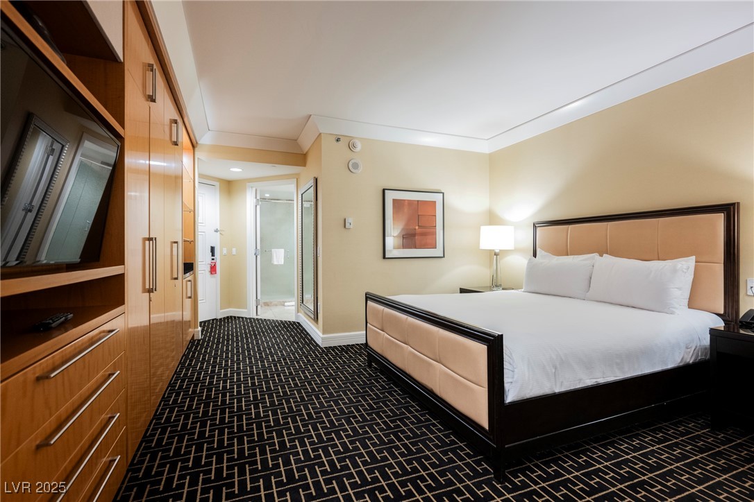 2000 N Fashion Show Drive 1623