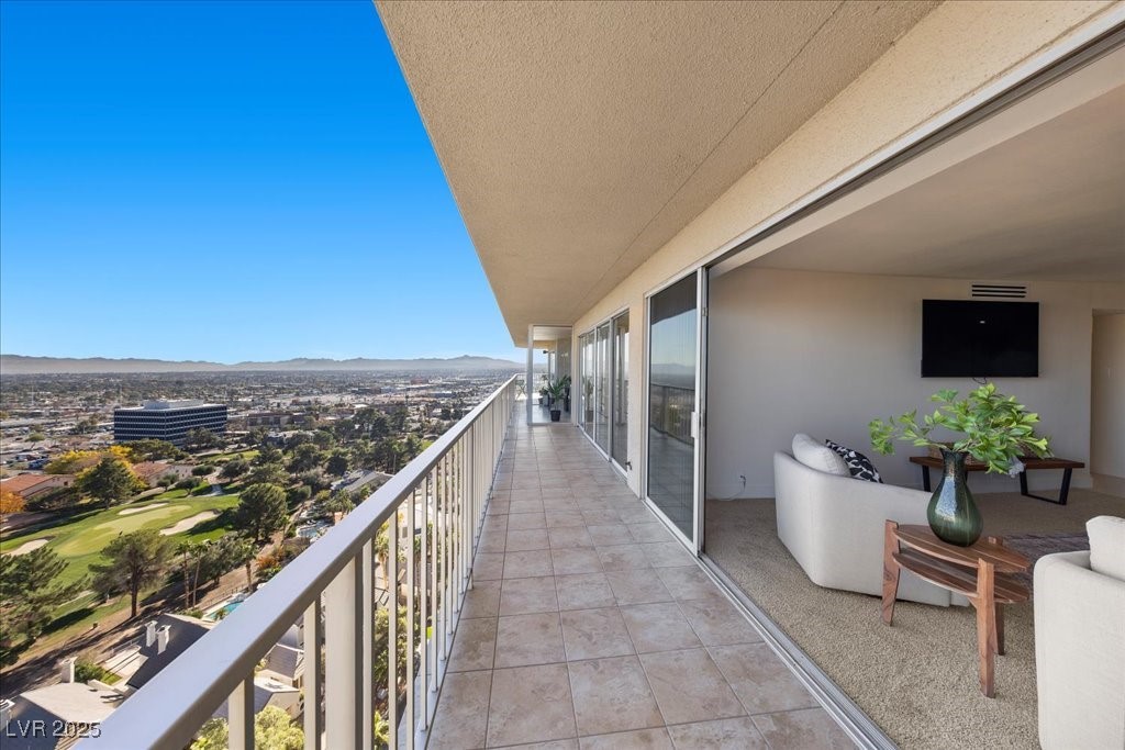 3111 Bel Air Drive 19D