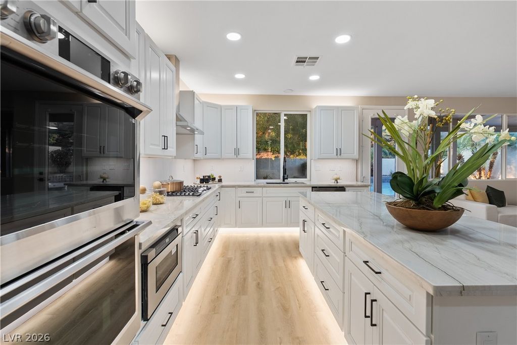 Photo of 1662 Ravanusa Drive, Henderson, NV 89052 (MLS # 2775250)