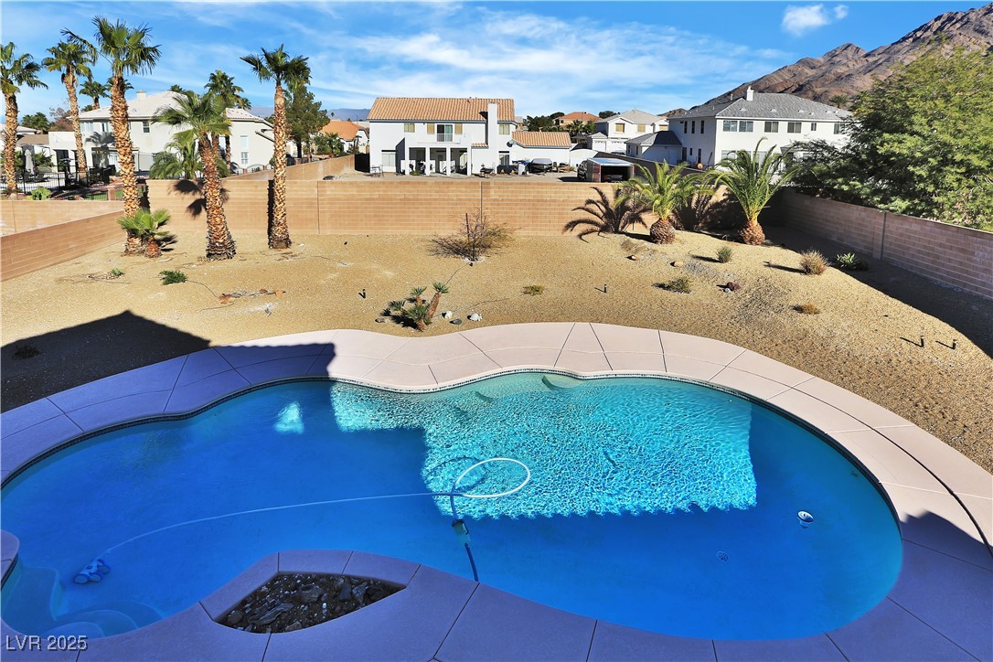 6830 Stone Meadows Avenue