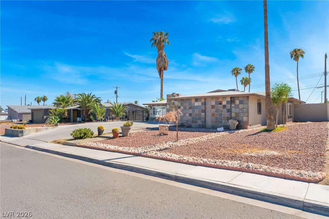 1679 Golden Arrow Drive