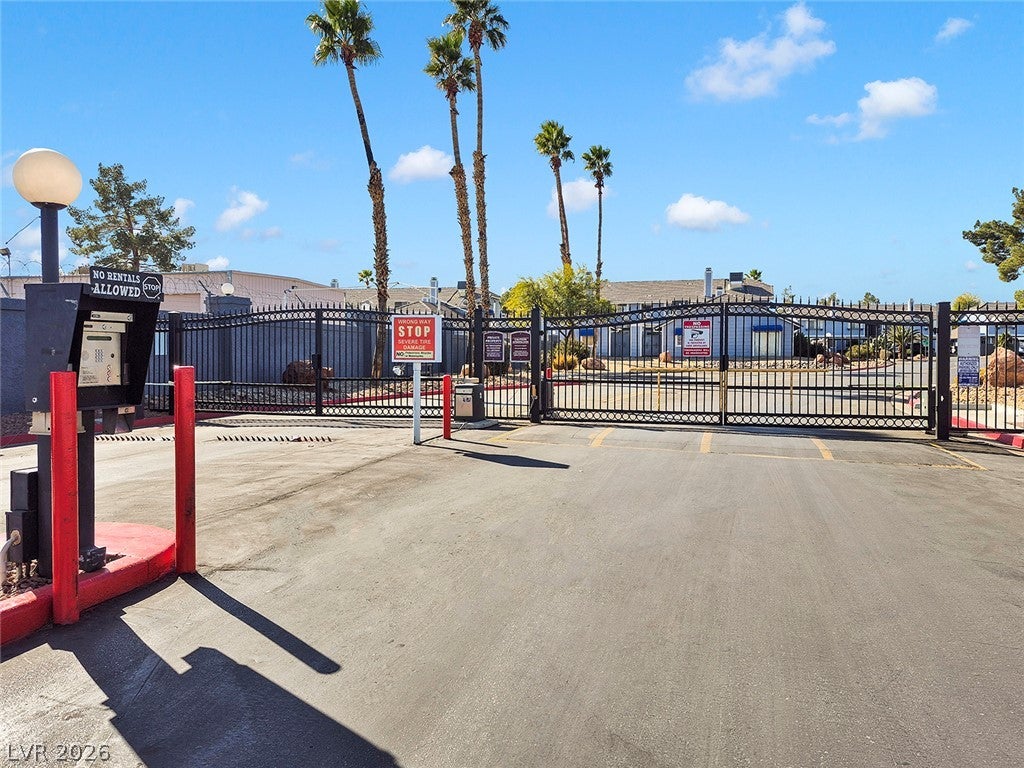 5340 Rod Court 102