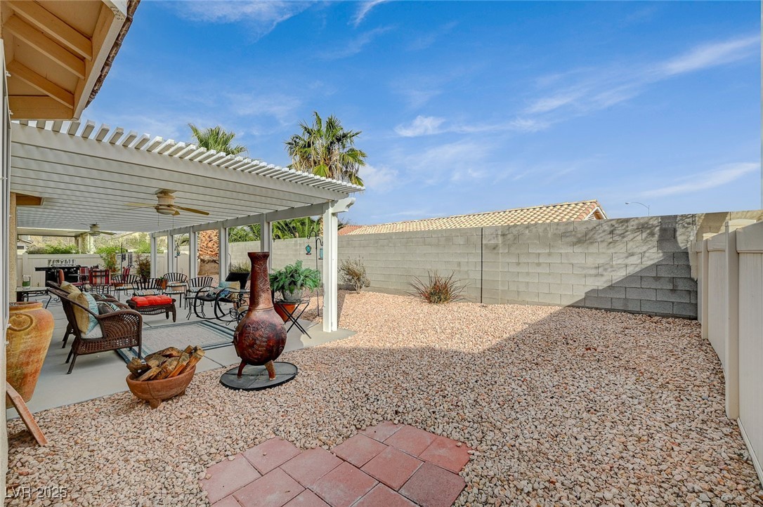North Las Vegas, Nevada 89081, United States, 3 Bedrooms Bedrooms, ,2 BathroomsBathrooms,Residential,Active,8802