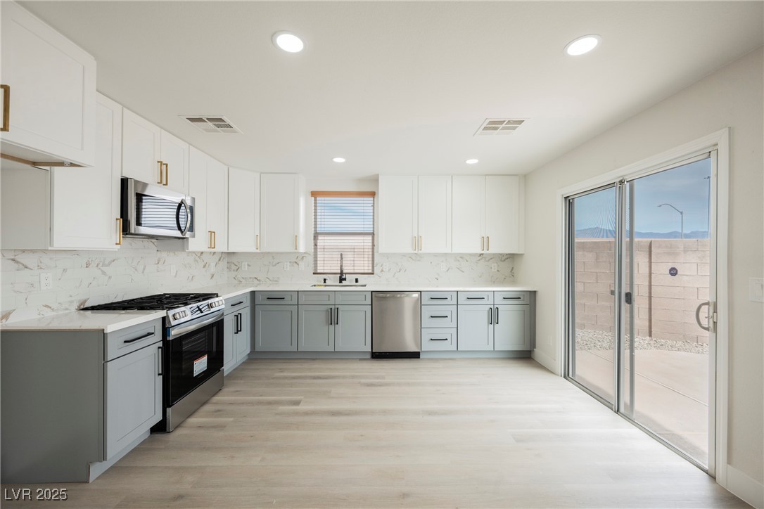 6496 Albina Creek Street, Las Vegas, Nevada image 2
