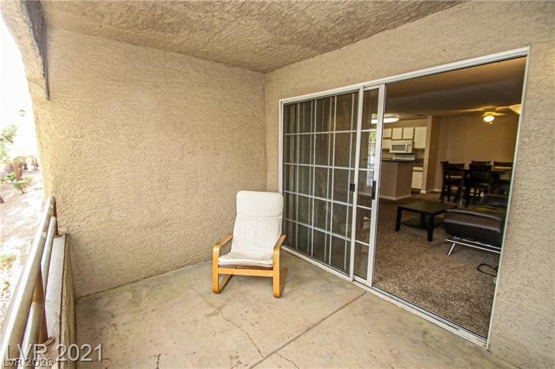 2200 S Fort Apache Road 2048