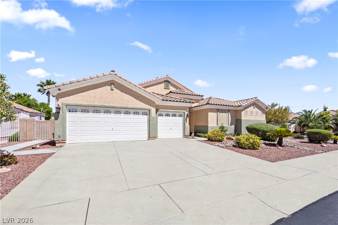 9662 Exquisite Plains Street