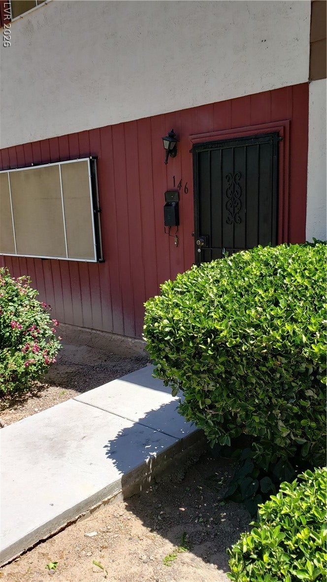 Photo of 146 Greenbriar Townhouse Way, Las Vegas, NV 89121 (MLS # 2827947)