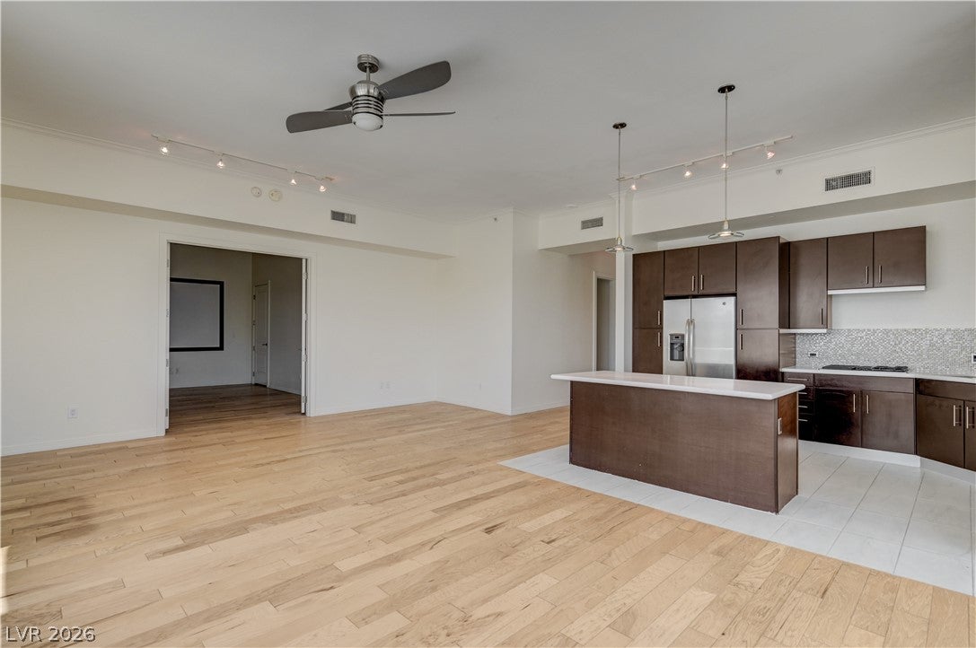 360 E Desert Inn Road 402