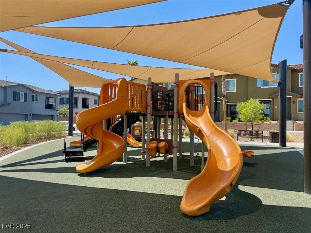 Henderson, Nevada 89002, United States, 2 Bedrooms Bedrooms, ,2 BathroomsBathrooms,Residential,Active,198168