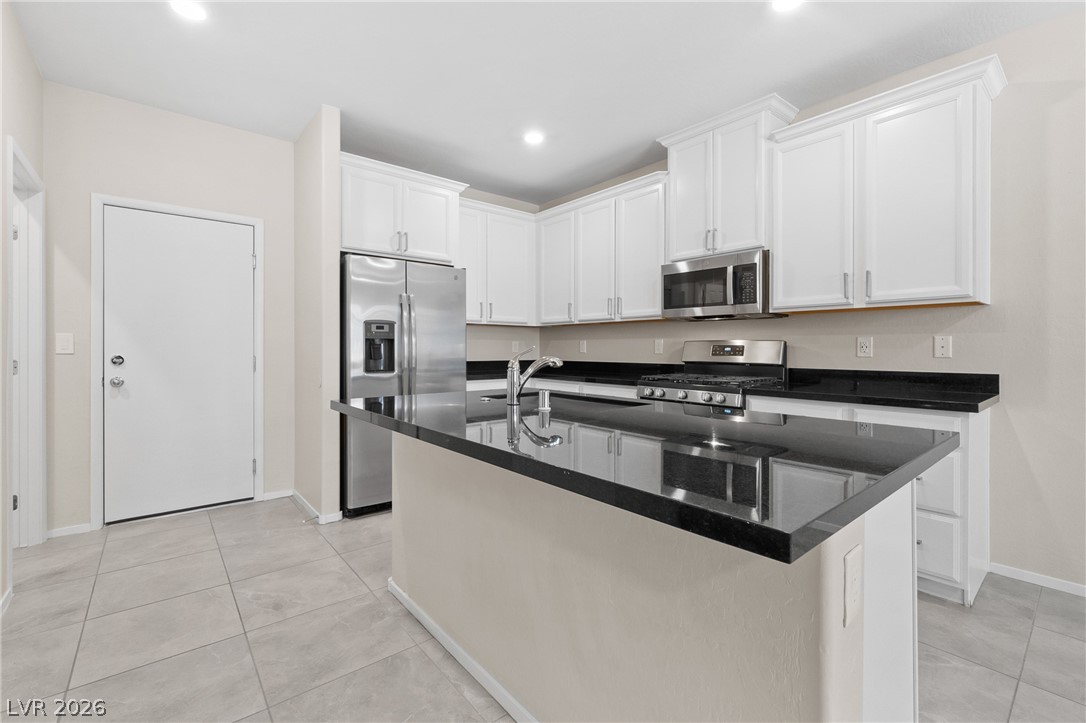 6243 Milford Sound Street