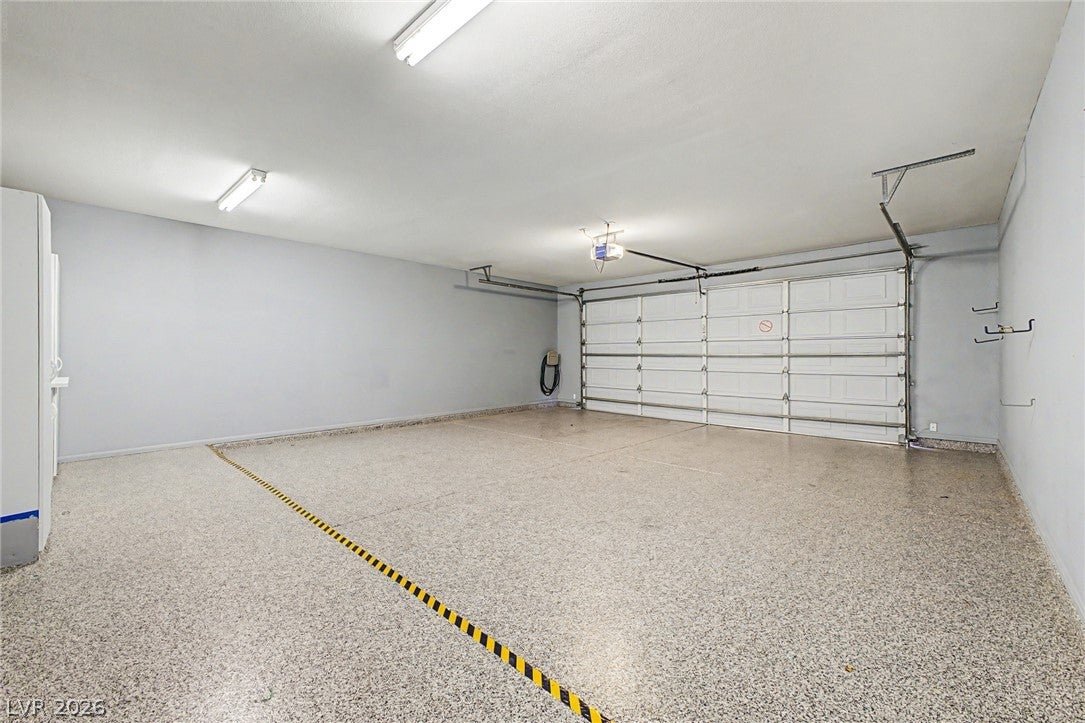 2050 W Warm Springs Road 4621
