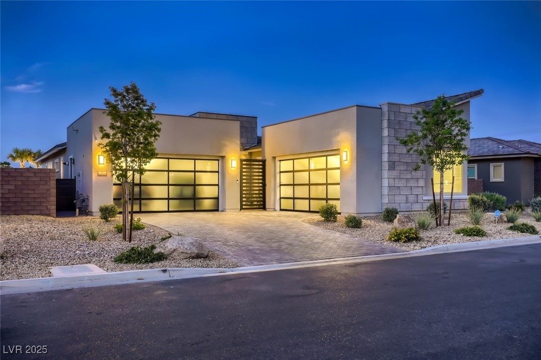 2910 Raywood Ash Drive
