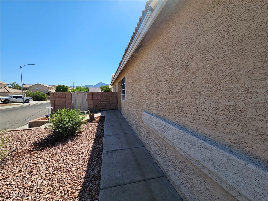 1079 African Eagle Avenue, Henderson, Nevada image 4