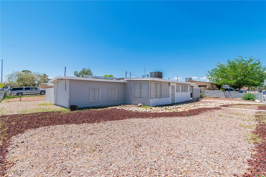 1121 W Monroe Avenue, Las Vegas, Nevada image 34