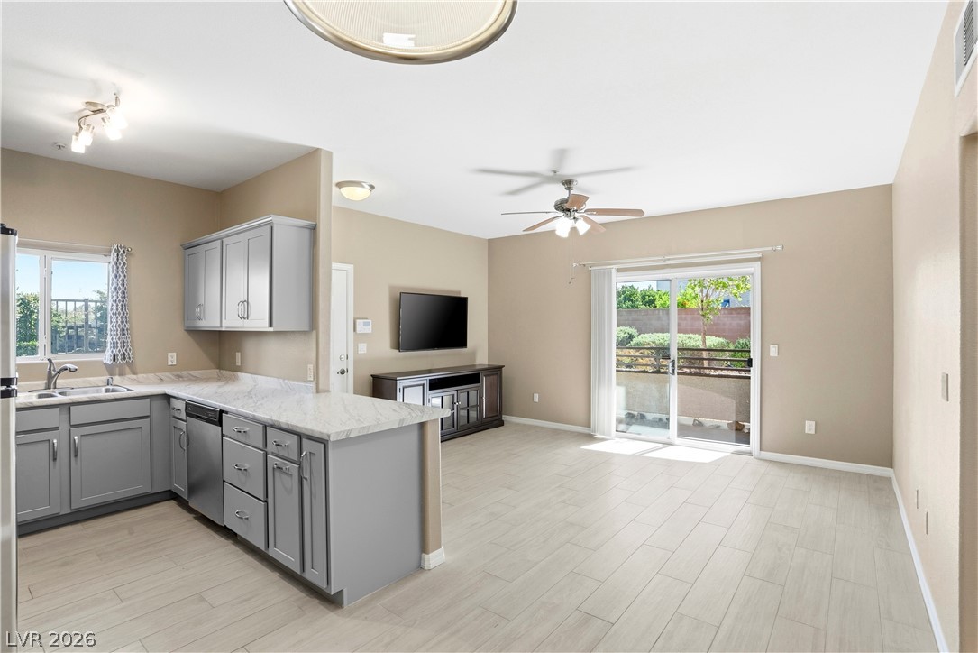 2291 W Horizon Ridge Parkway 13175