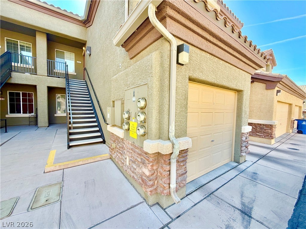 6868 Sky Pointe Drive 2041