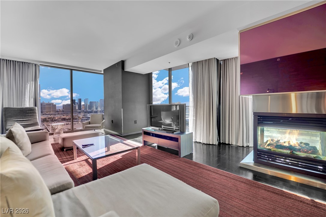 4381 W Flamingo Road 2022