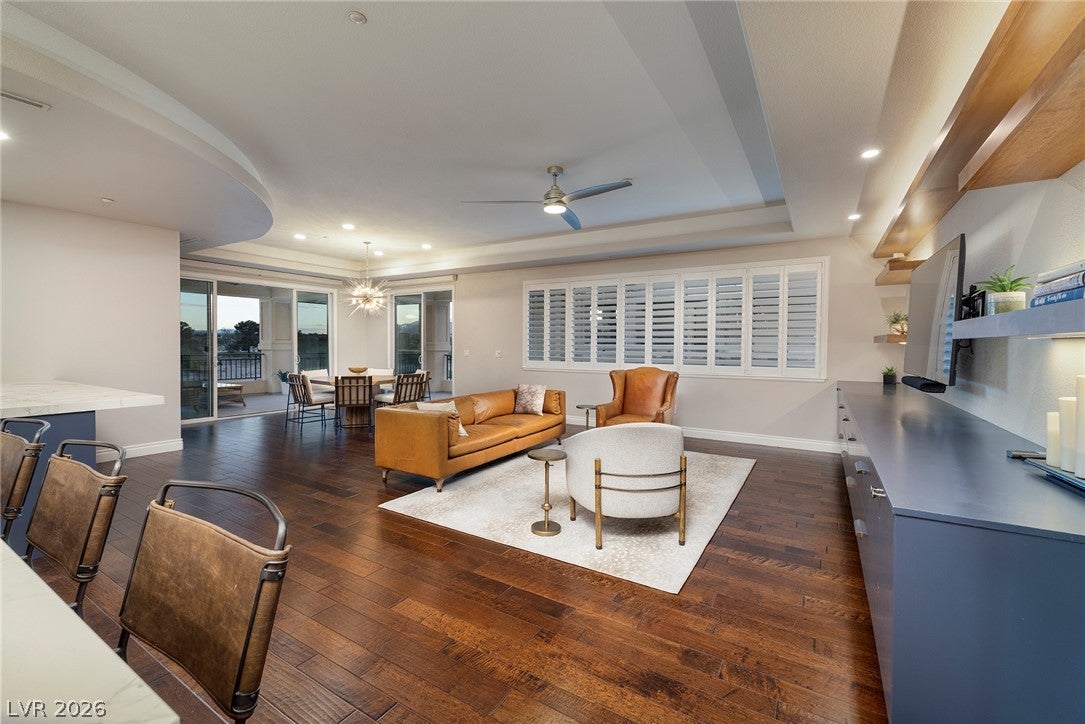 9219 Tesoras Drive 302