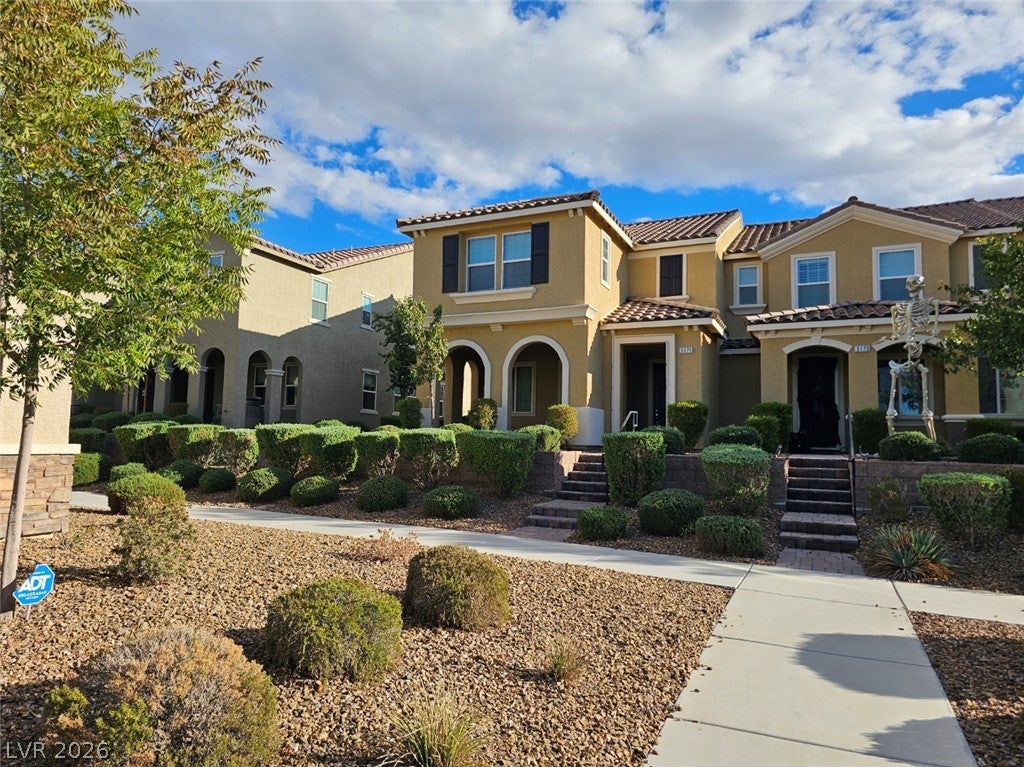 3171 BITETTO Walk