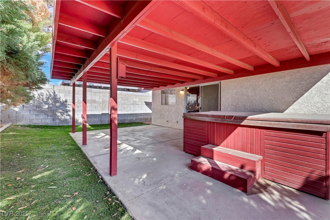 Las Vegas, Nevada 89108, United States, 3 Bedrooms Bedrooms, ,2 BathroomsBathrooms,Residential,Pending,92600