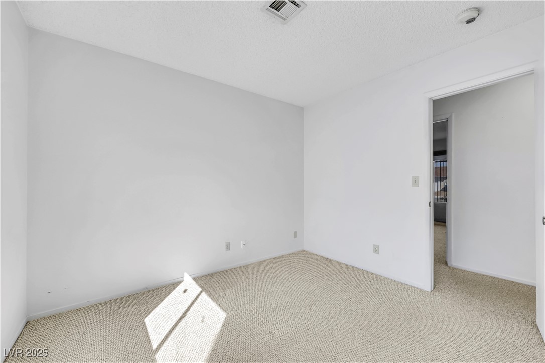 Las Vegas, Nevada 89108, United States, 3 Bedrooms Bedrooms, ,2 BathroomsBathrooms,Residential,Pending,92600