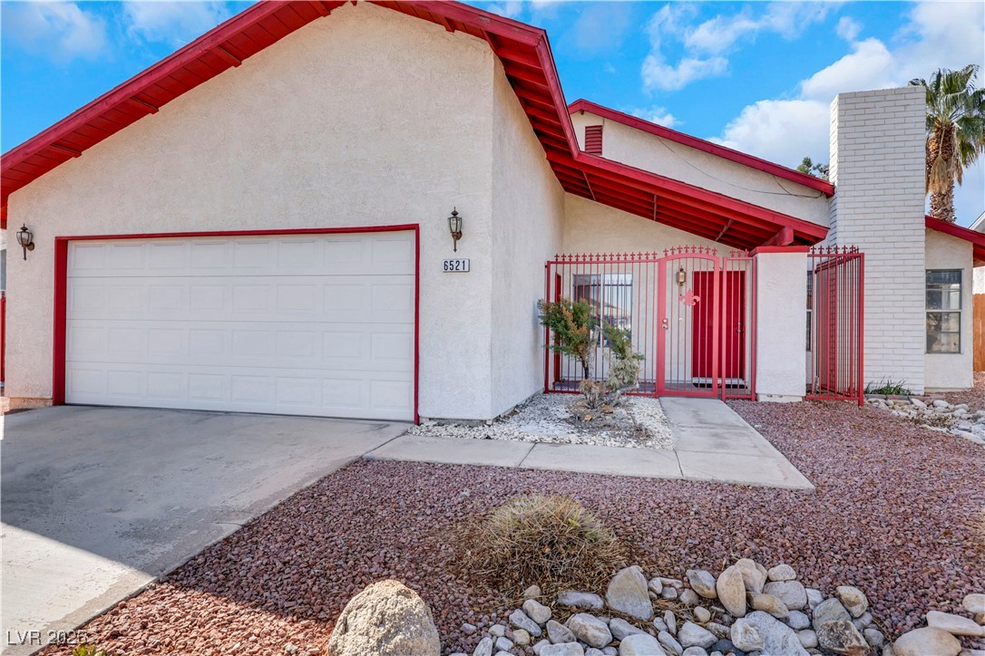 Las Vegas, Nevada 89108, United States, 3 Bedrooms Bedrooms, ,2 BathroomsBathrooms,Residential,Pending,92600
