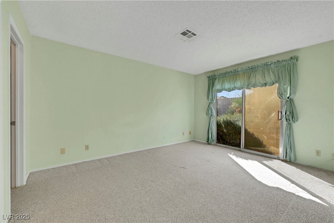 Las Vegas, Nevada 89108, United States, 3 Bedrooms Bedrooms, ,2 BathroomsBathrooms,Residential,Pending,92600