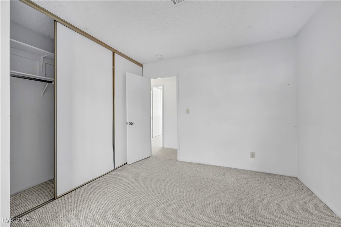 Las Vegas, Nevada 89108, United States, 3 Bedrooms Bedrooms, ,2 BathroomsBathrooms,Residential,Pending,92600