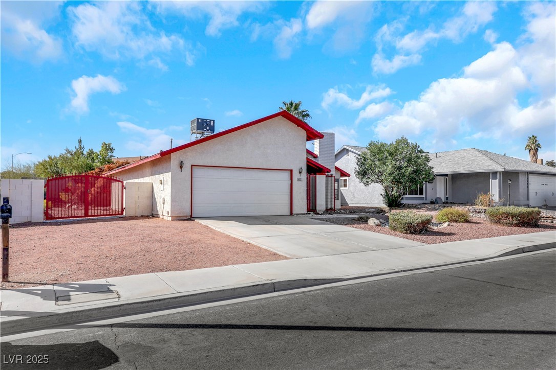 Las Vegas, Nevada 89108, United States, 3 Bedrooms Bedrooms, ,2 BathroomsBathrooms,Residential,Pending,92600