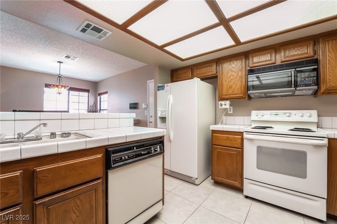 614 Cervantes Drive, Henderson, Nevada image 16