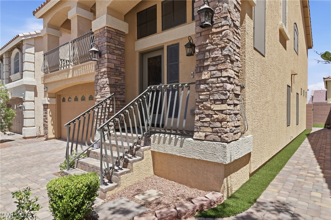 7258 Shannon Ridge Court