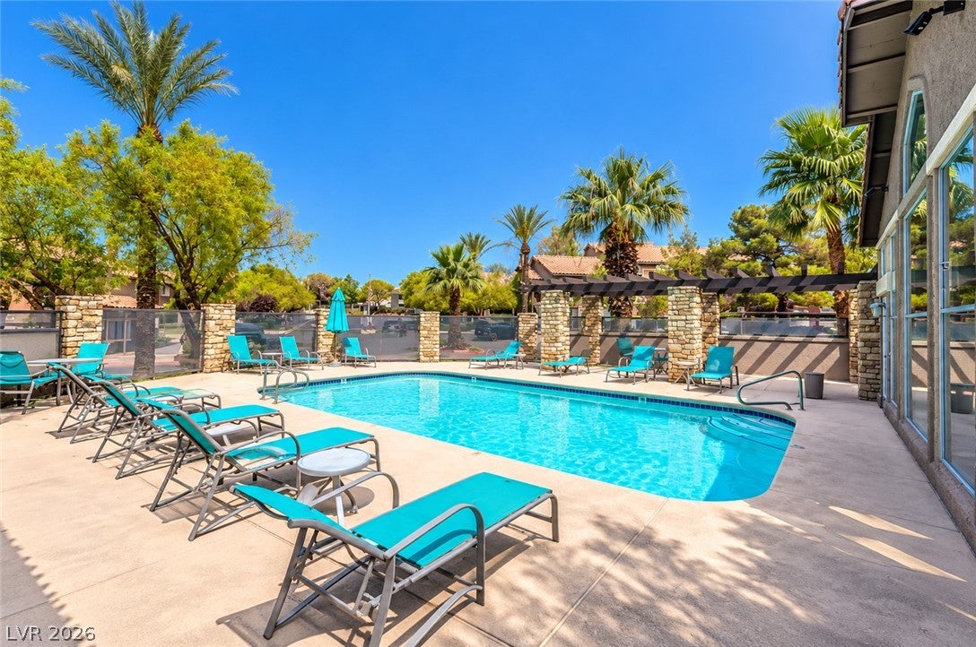 2750 S DURANGO Drive 2122