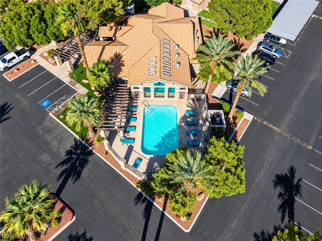 2750 S DURANGO Drive 2122