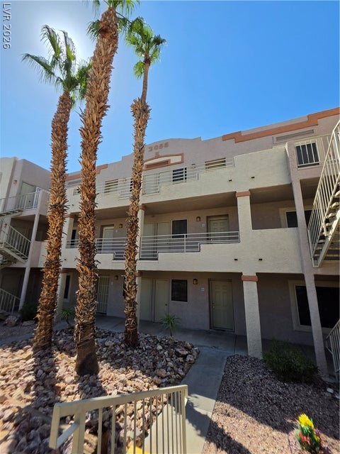 Condo For Sale - 2056 Mesquite Lane #303<br/> Laughlin, NV 89029