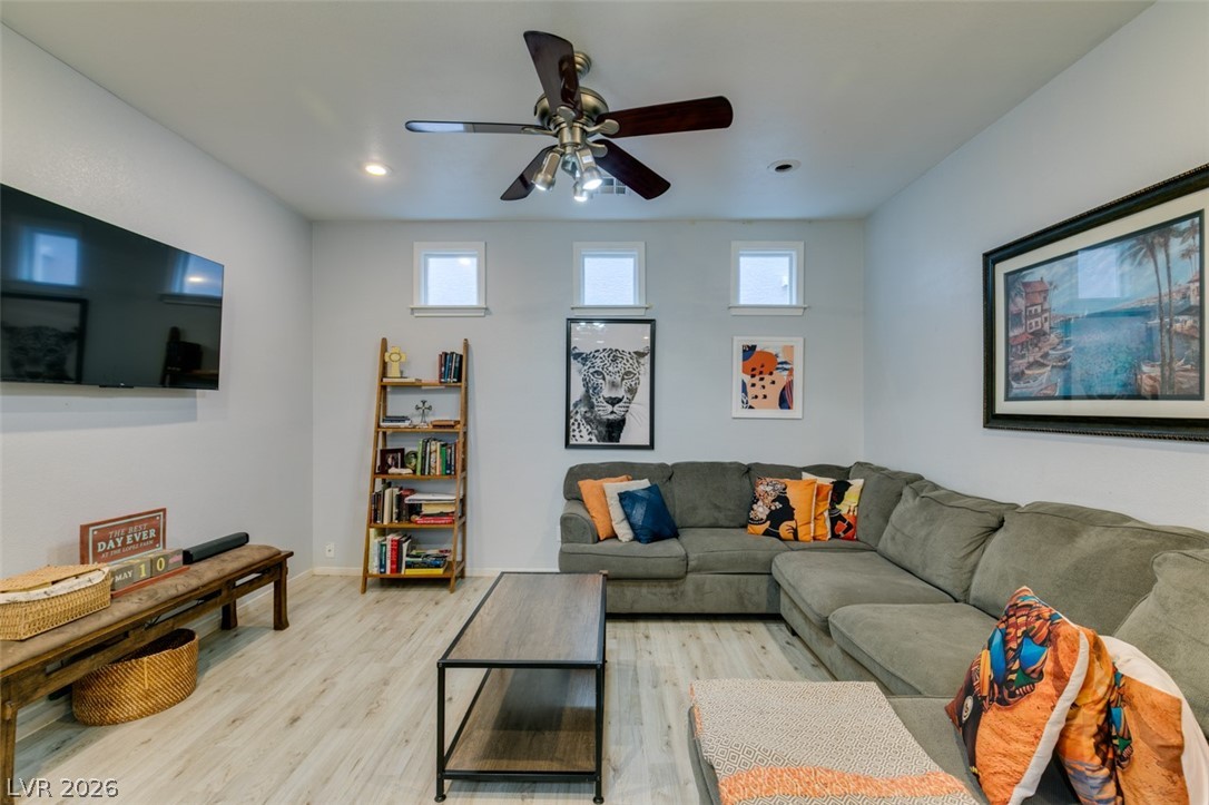 10373 Perfect Parsley Street