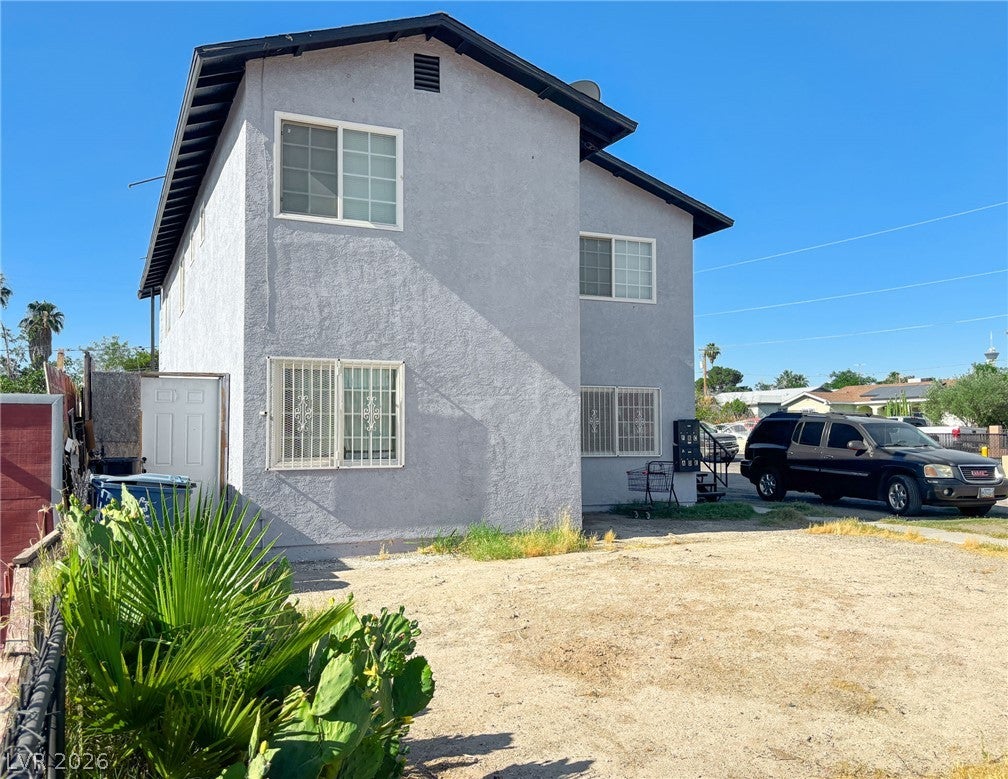 2100 Stewart Avenue