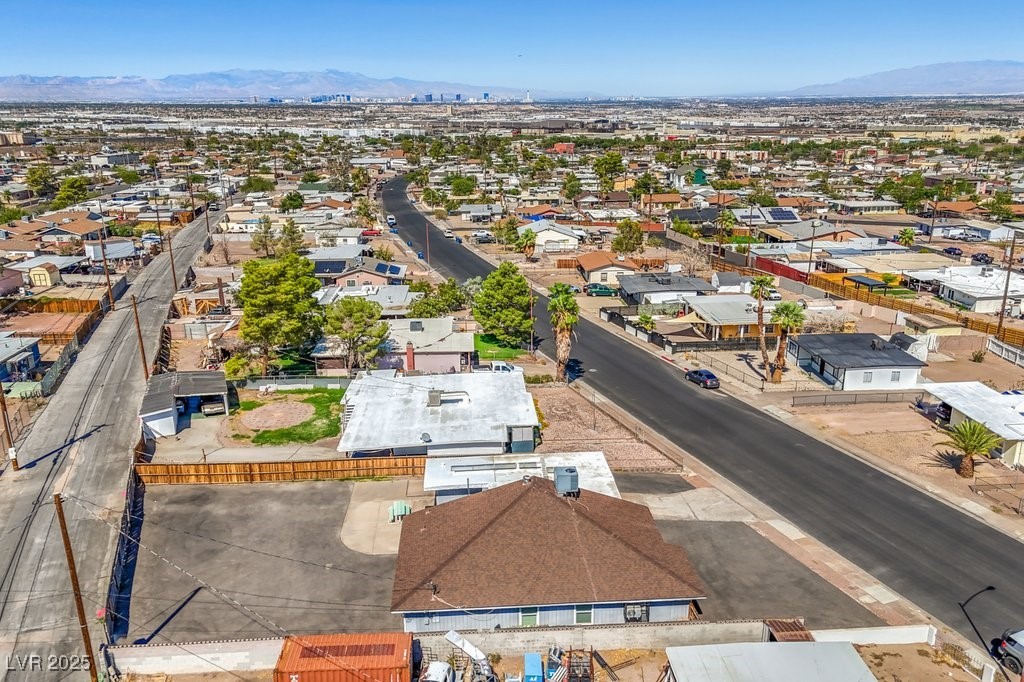 211 W ATLANTIC Avenue