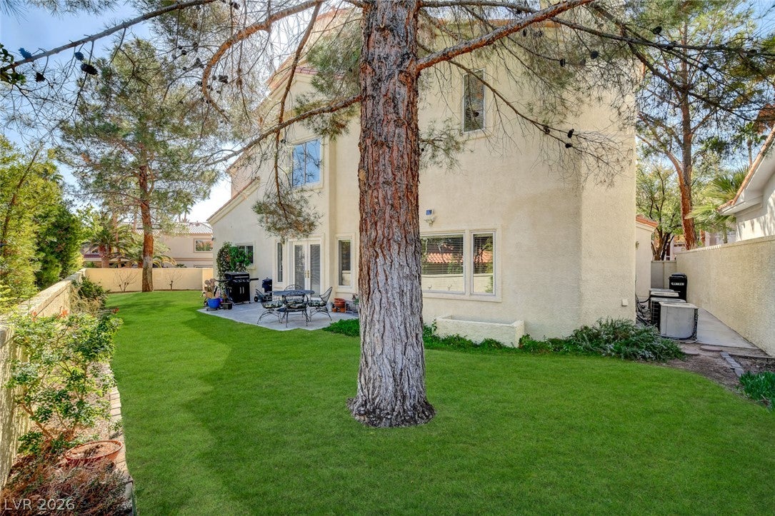 2136 Lookout Point Circle