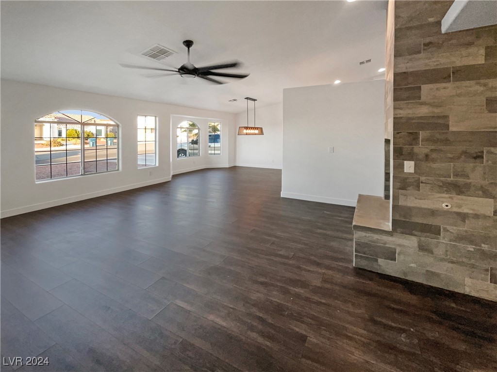 6643 Viewpoint Drive, Las Vegas, Nevada image 3