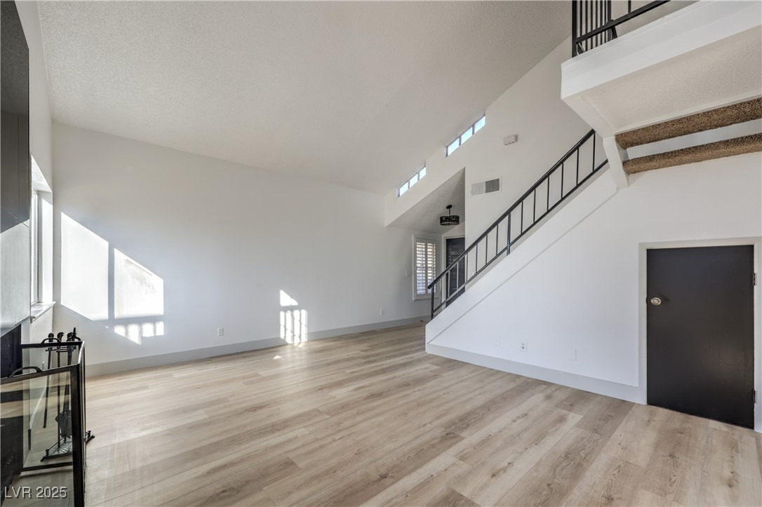 5825 Bent Branch Lane, Las Vegas, Nevada image 9