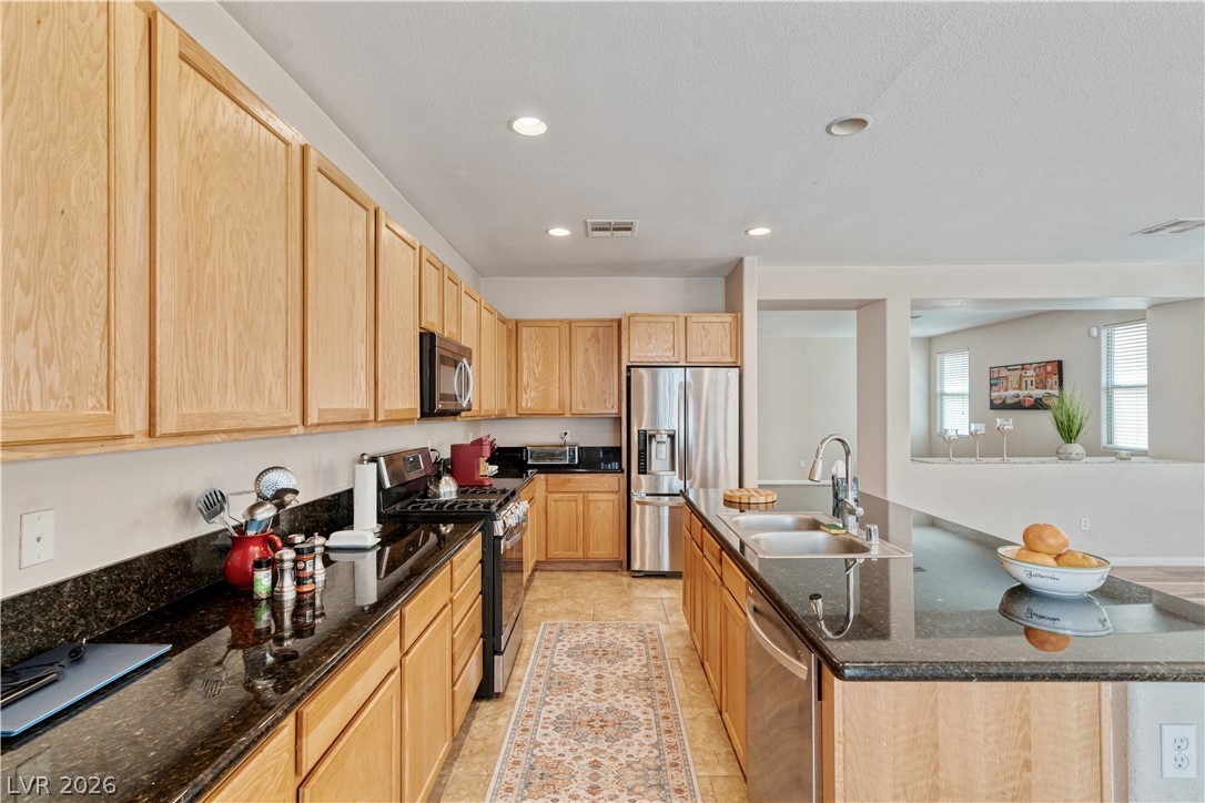 6417 Giant Oak Street