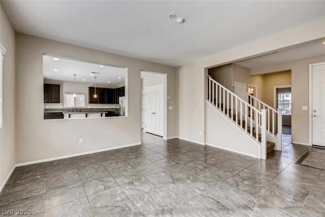 5428 Emerald Basin Street