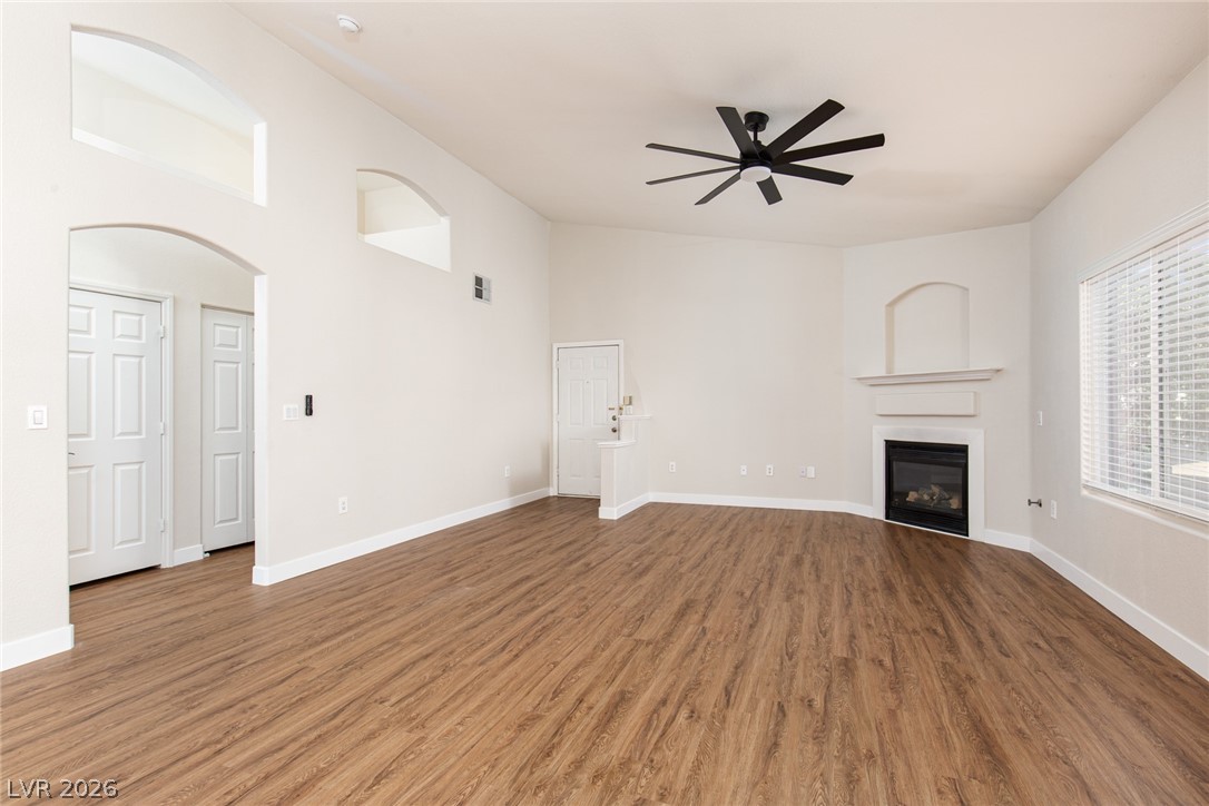 3933 Lazy Pine Street 203