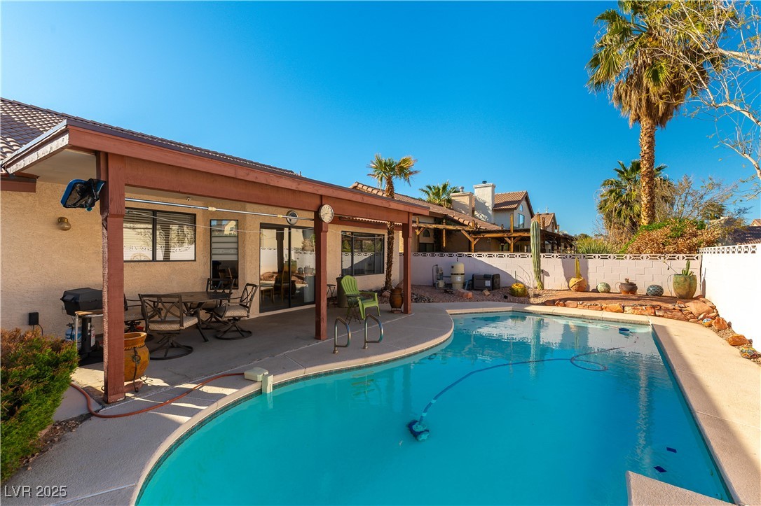 364 Rushing Creek Court, Henderson, Nevada image 23